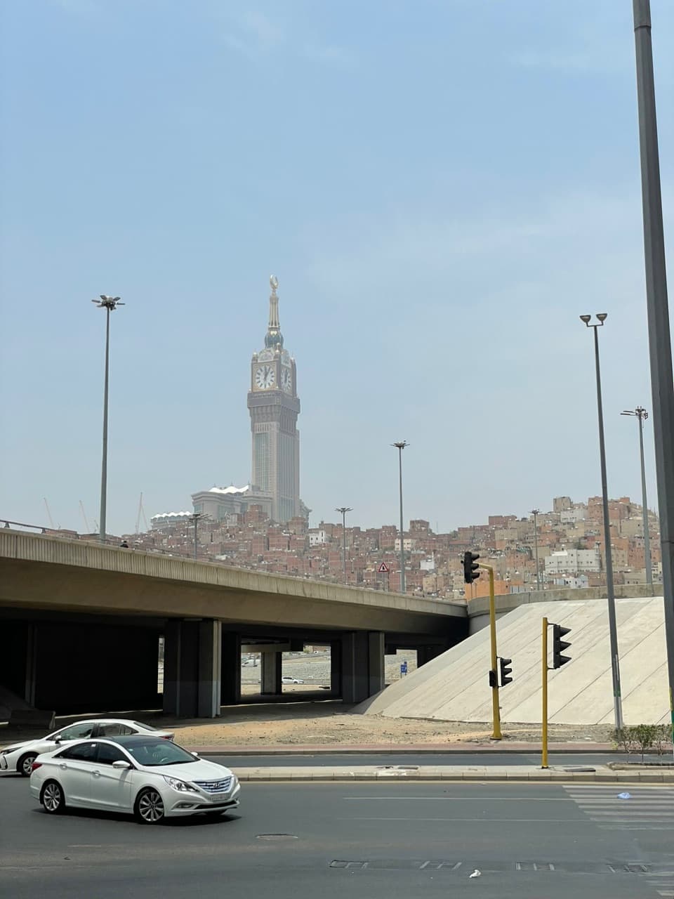 برج ساعت و قاب شهر