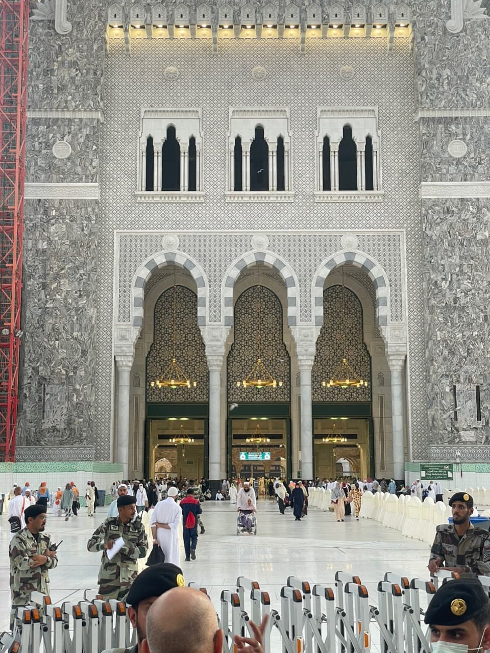 سربازها و مسیر حرم