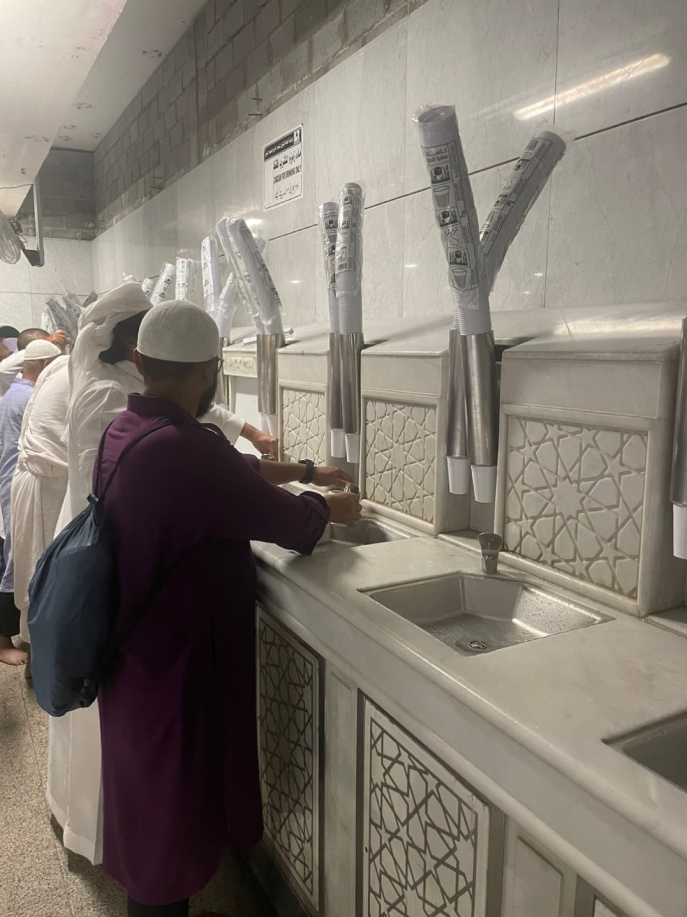 محل توزیع آب زمزم در مسجدالحرام