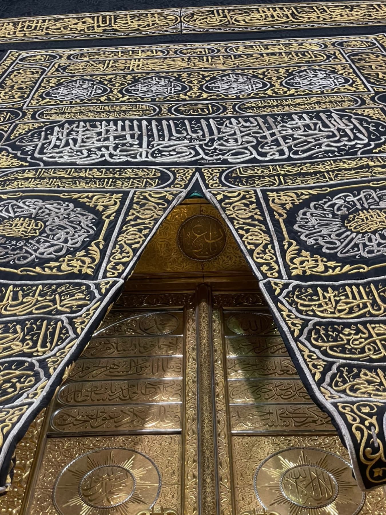 پرده و درِ کعبه