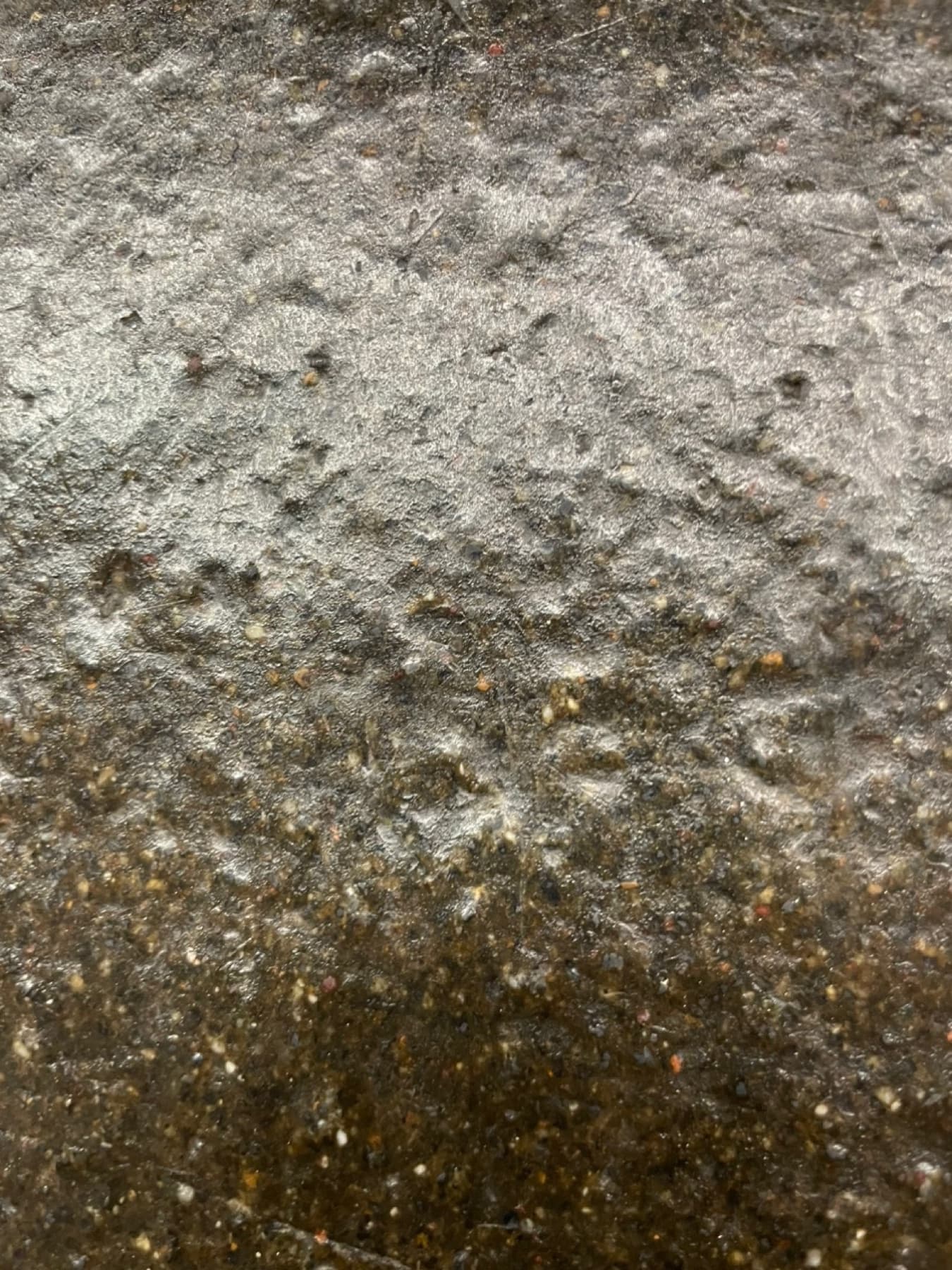 نمای نزدیک از سنگ دیوار کعبه