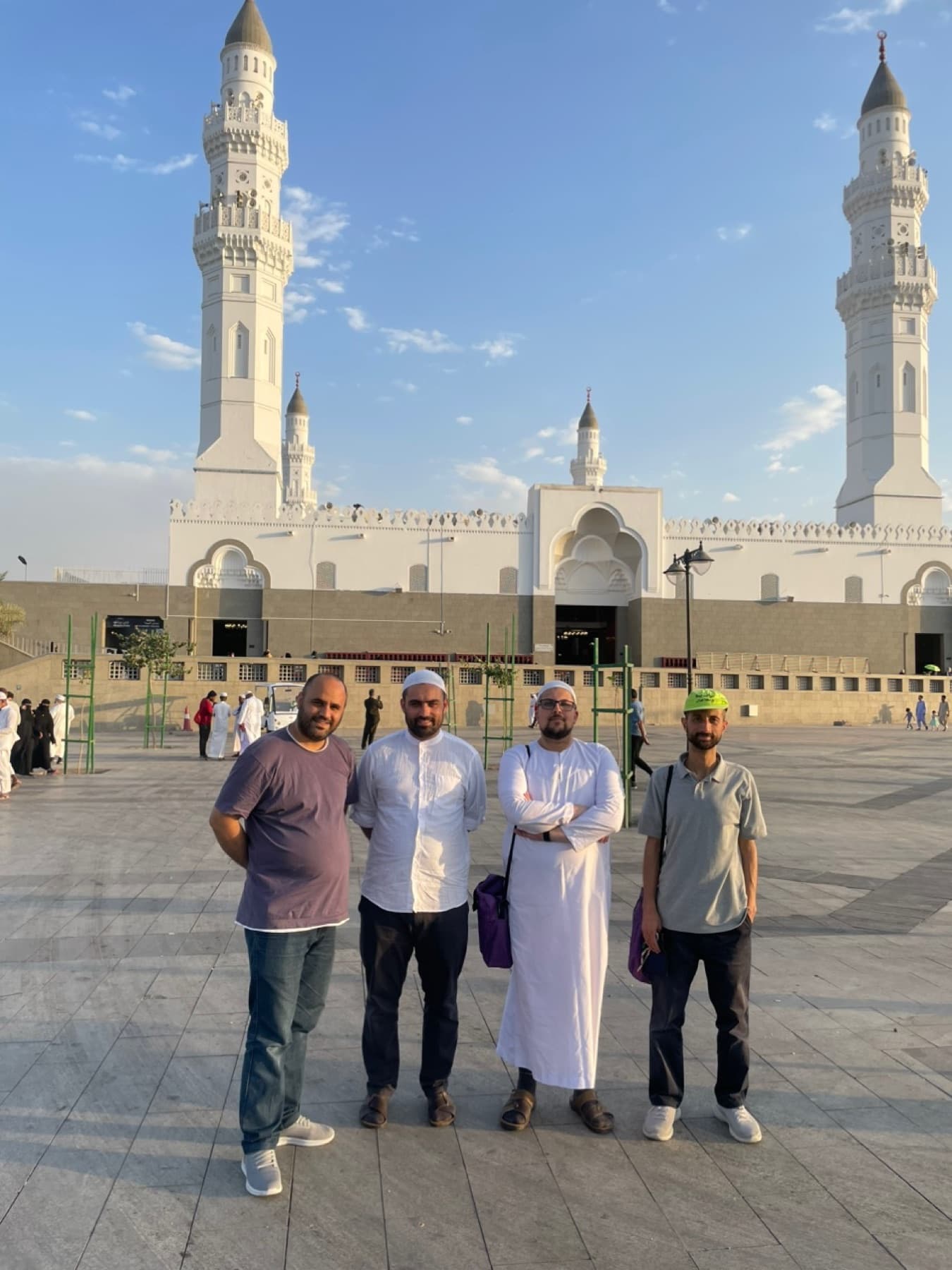 حضور در مسجد قبا